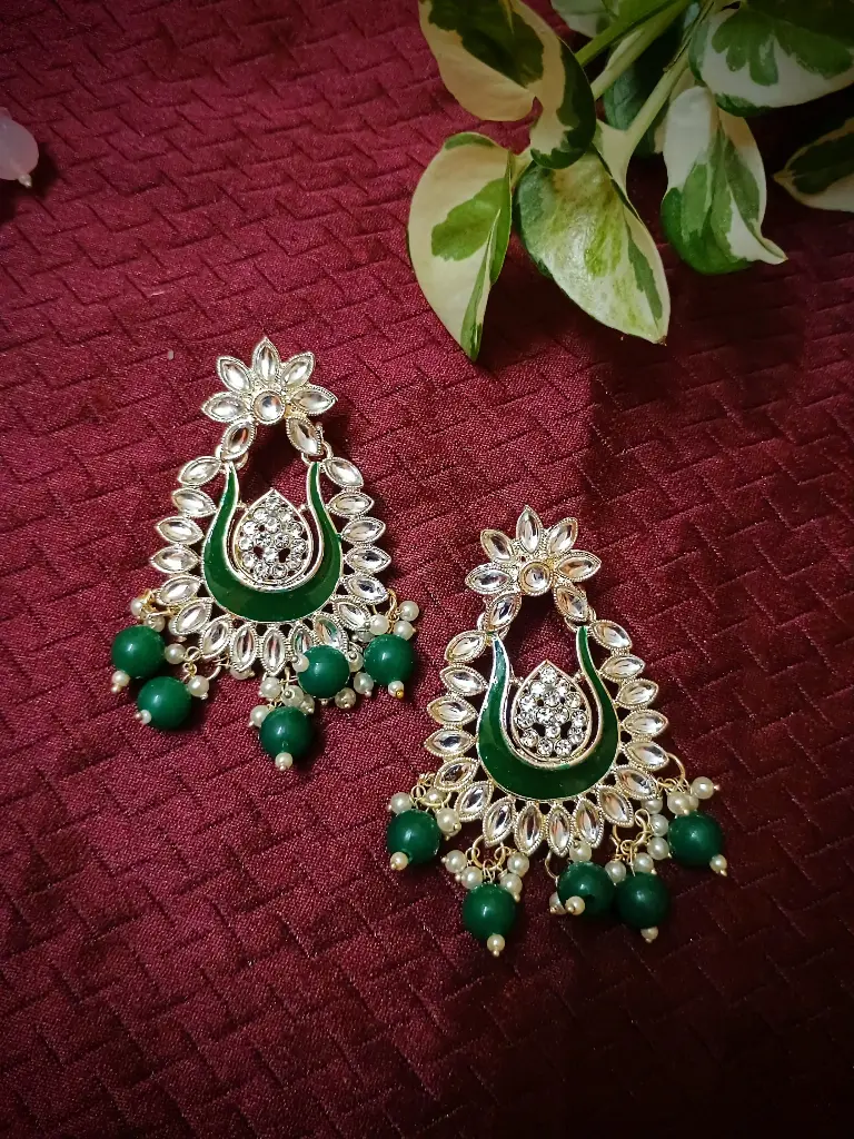 Emerald Lustre Chand